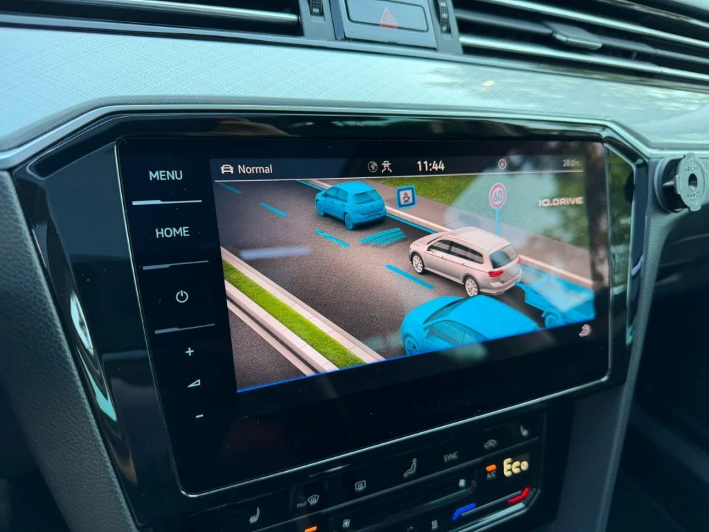 Volkswagen Passat – foto 27