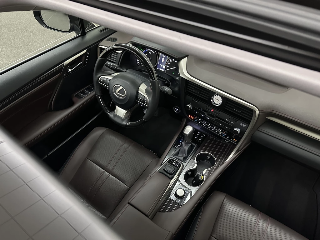 Lexus RX – foto 24