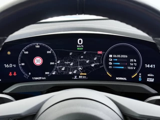 Porsche Taycan – thumbnail 38