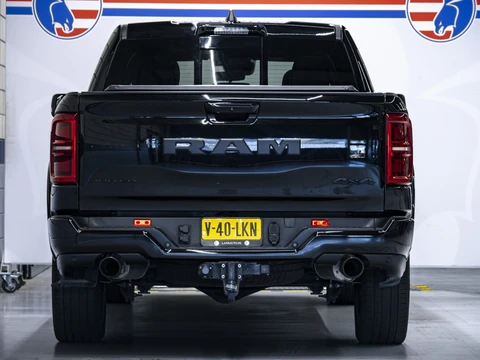 Dodge Ram 1500 Limited Night Hurricane | 3.0L High Output 540pk 4x4 Crew Cab | Prins LPG