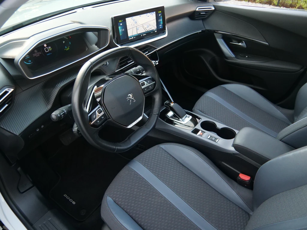 Peugeot e-2008 – foto 28