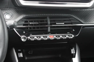 Peugeot 208 – thumbnail 26