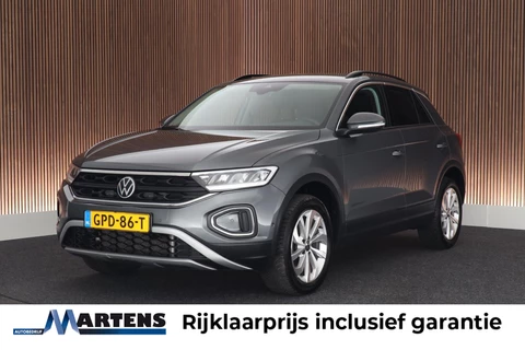 Volkswagen T-Roc 1.5 TSI 150pk DSG Life Edition Trekhaak Camera Stoelverwarming Keyless Navigatie