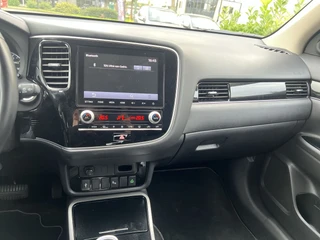 Mitsubishi Outlander – thumbnail 10