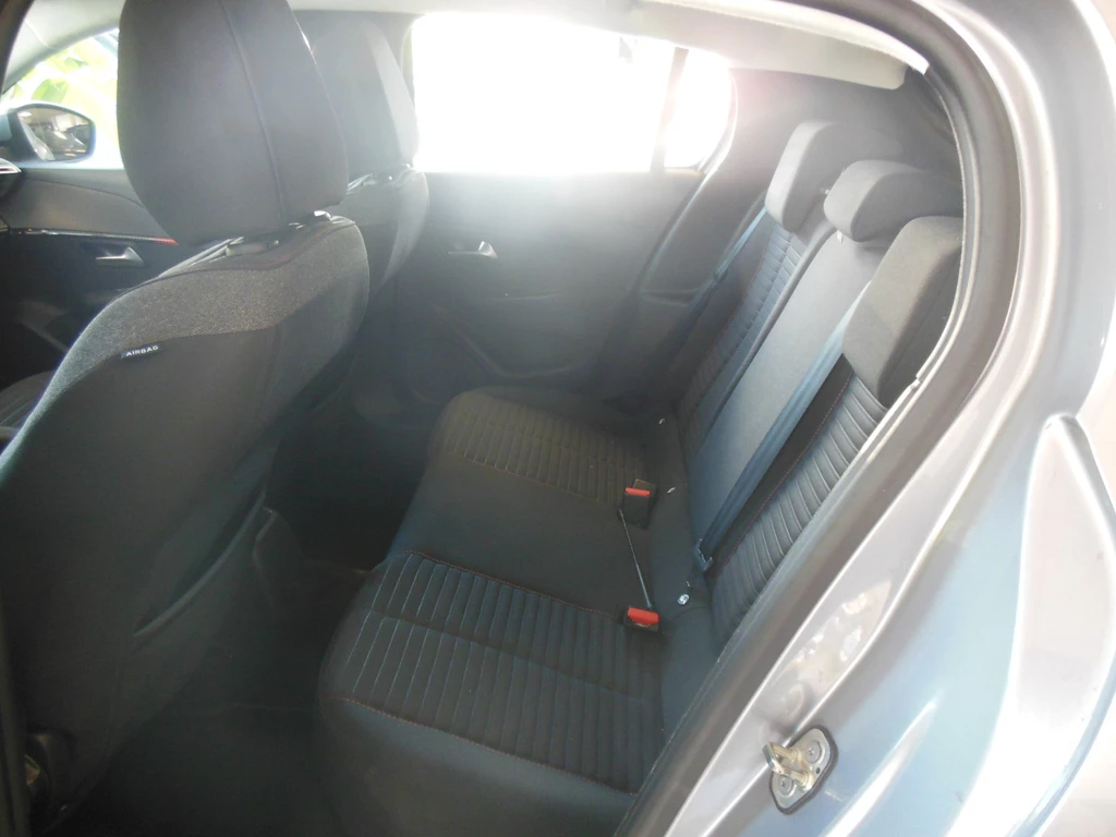Peugeot 208 – foto 5