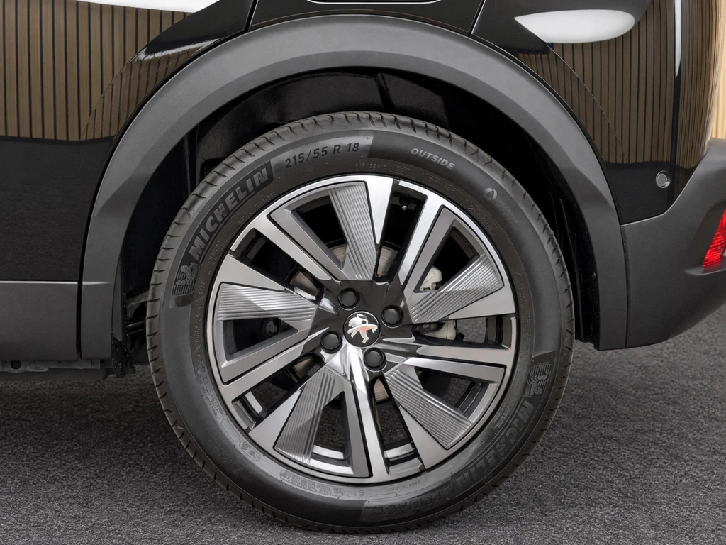 Peugeot e-2008 – foto 11