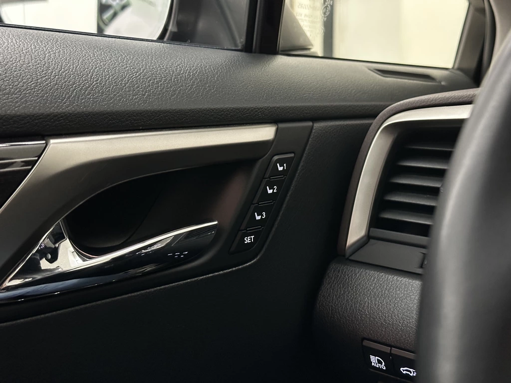 Lexus RX – foto 15