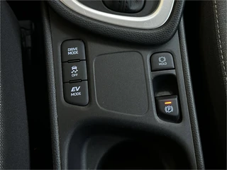 Toyota Yaris – thumbnail 23