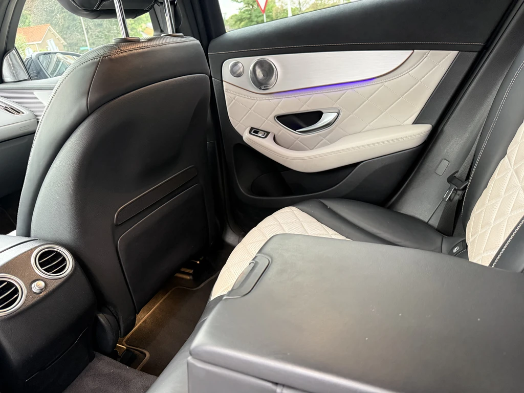 Mercedes-Benz EQC – foto 24