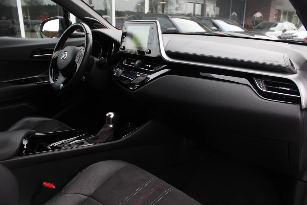 Toyota C-HR – foto 15