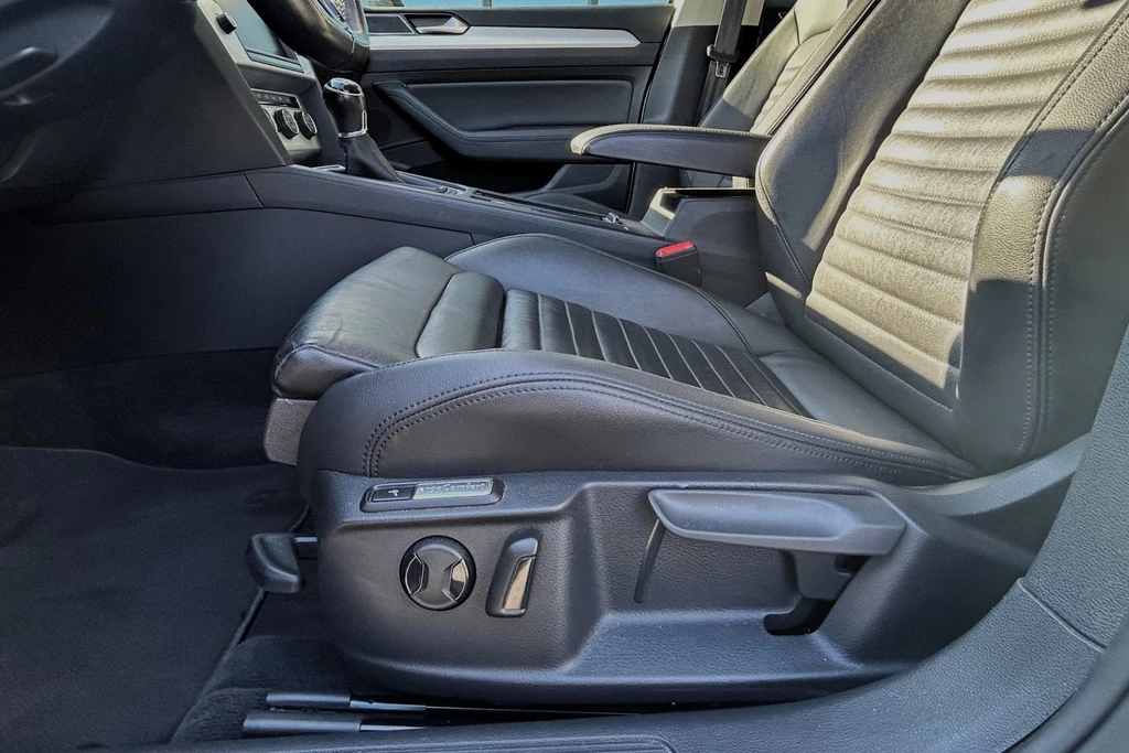 Volkswagen Passat – foto 8