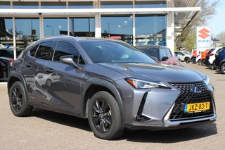 Lexus UX – thumbnail 7