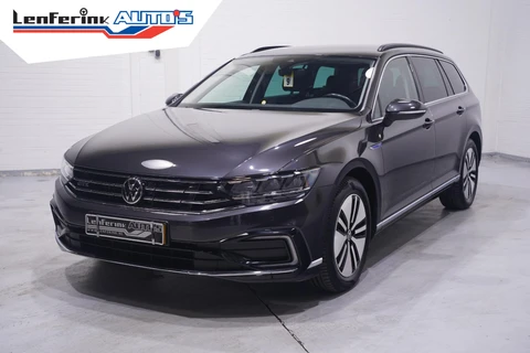 Volkswagen Passat Variant 1.4 TSI PHEV GTE Business 90% SOH Apple Carplay Camera Led koplamp Winterpakket Navi
