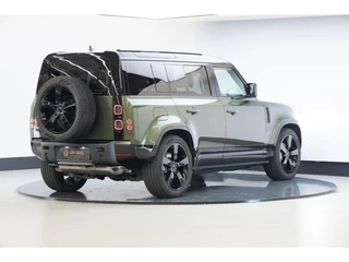 Land Rover Defender – thumbnail 5