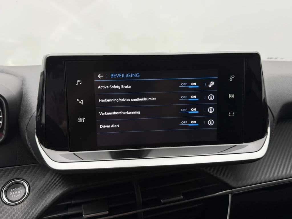 Peugeot 208 – foto 16