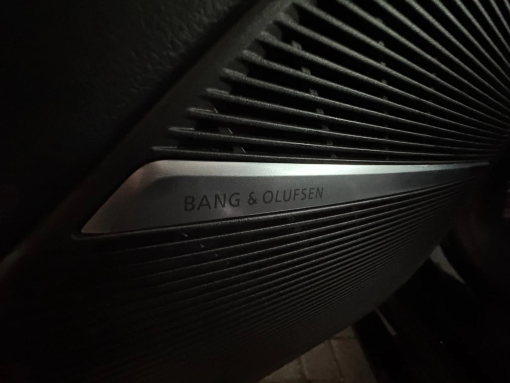 Audi Q8 – foto 17