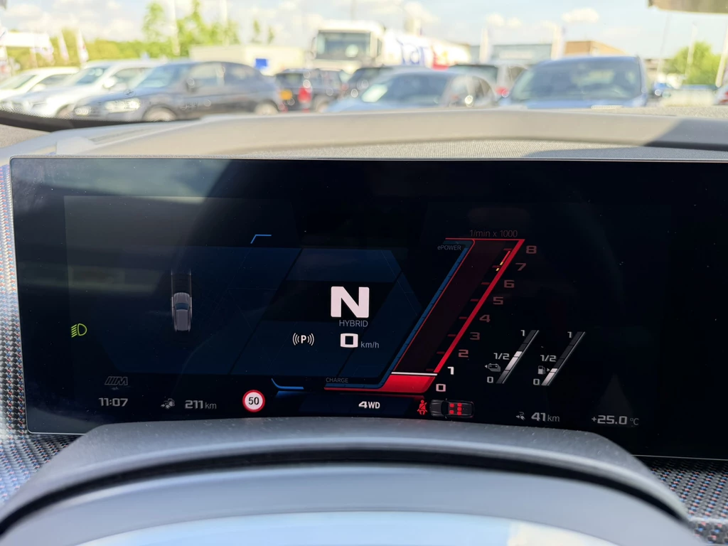 BMW XM – foto 15