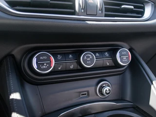 Alfa Romeo Stelvio – thumbnail 24