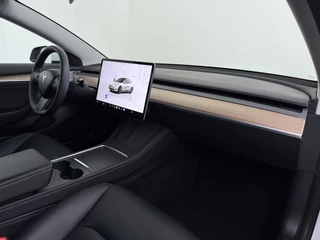 Tesla Model 3 – thumbnail 40