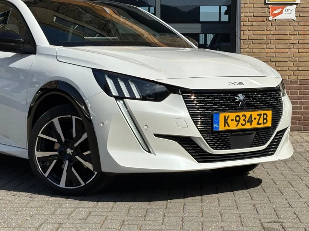 Peugeot 208 – foto 15