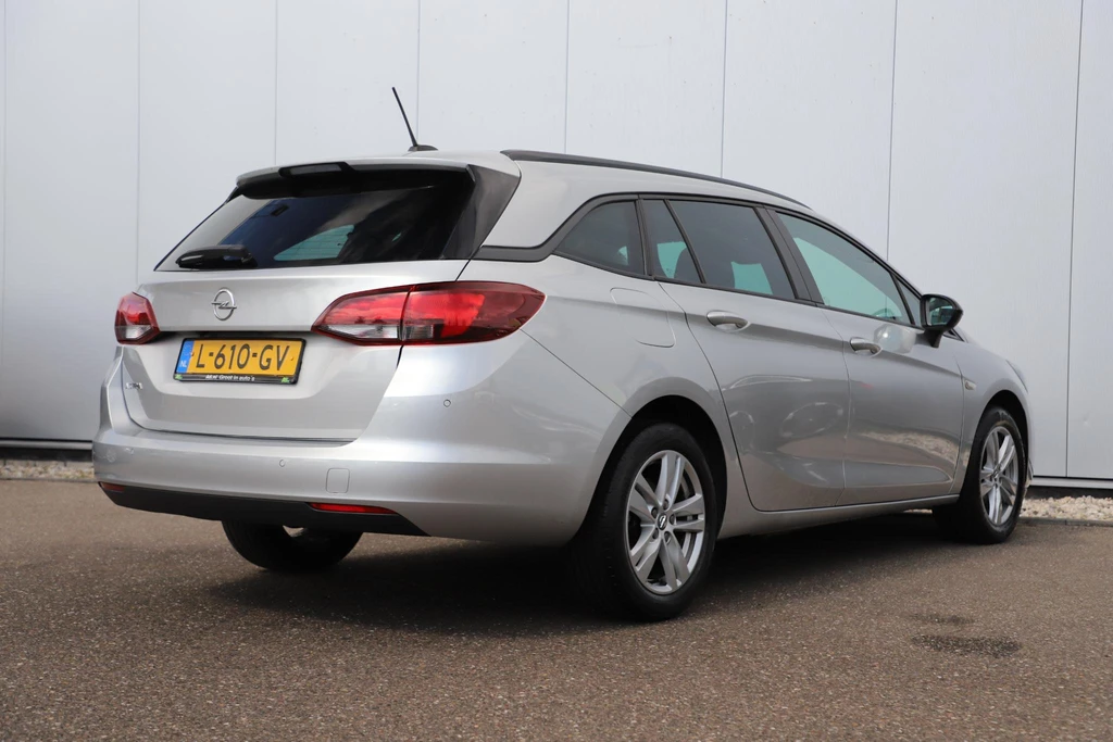 Opel Astra – foto 2