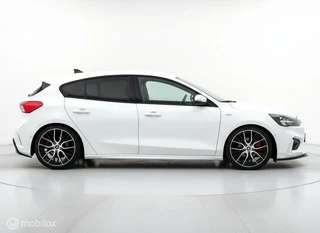 Ford Focus – thumbnail 6
