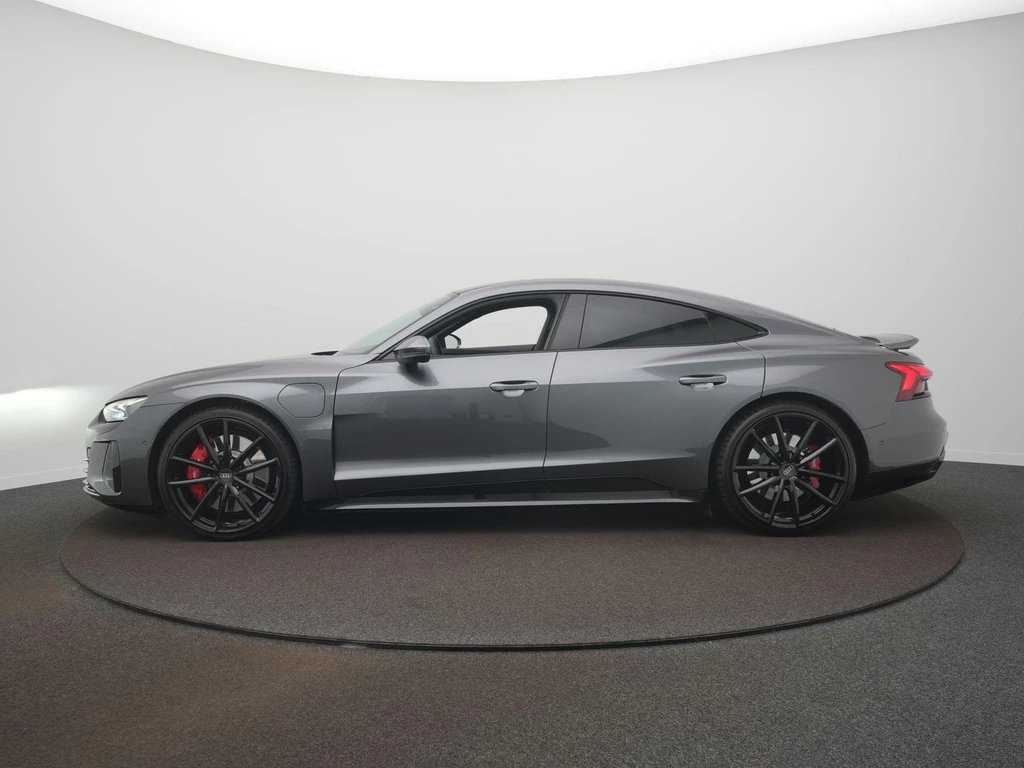 Audi e-tron GT – foto 3