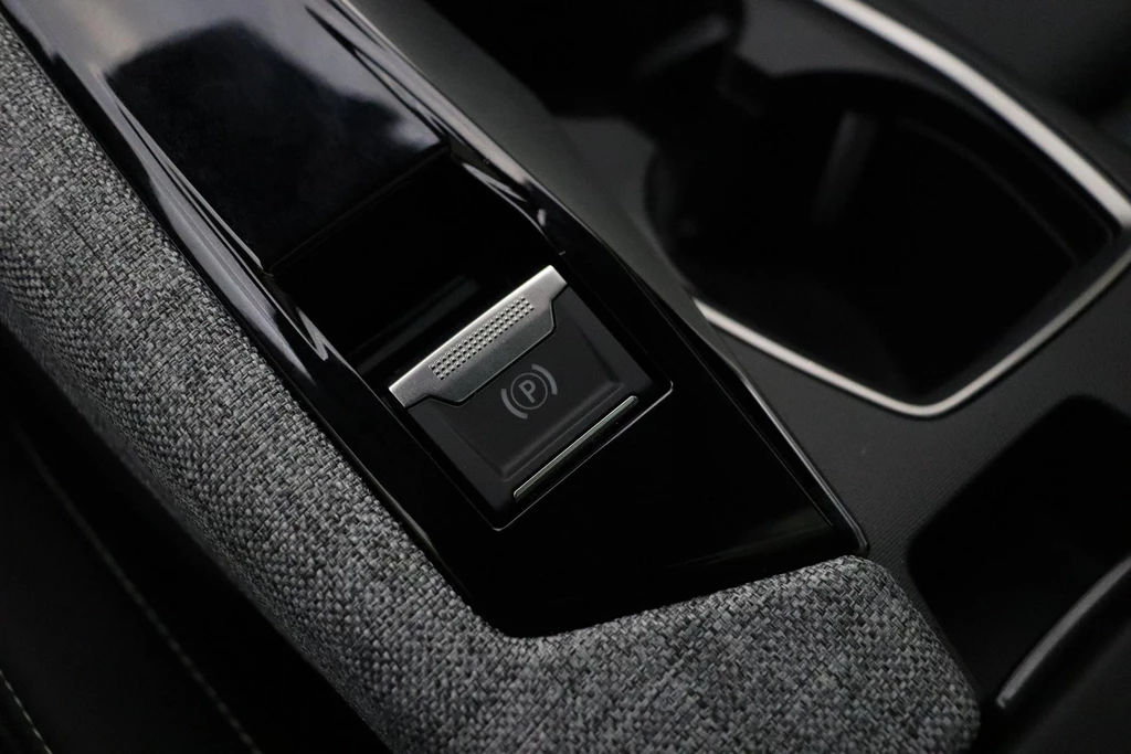Peugeot e-5008 – foto 38