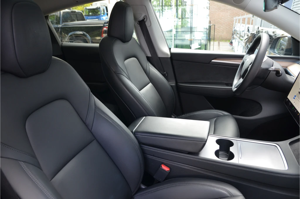 Tesla Model Y – foto 6
