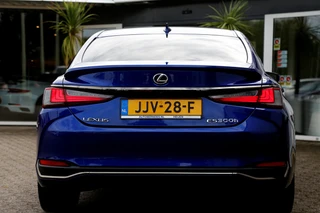 Lexus ES – thumbnail 9