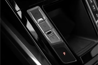 Jaguar I-PACE – thumbnail 31