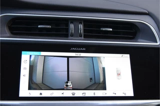 Jaguar I-PACE – thumbnail 19