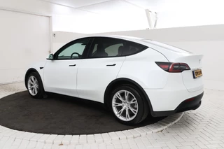 Tesla Model Y – thumbnail 2