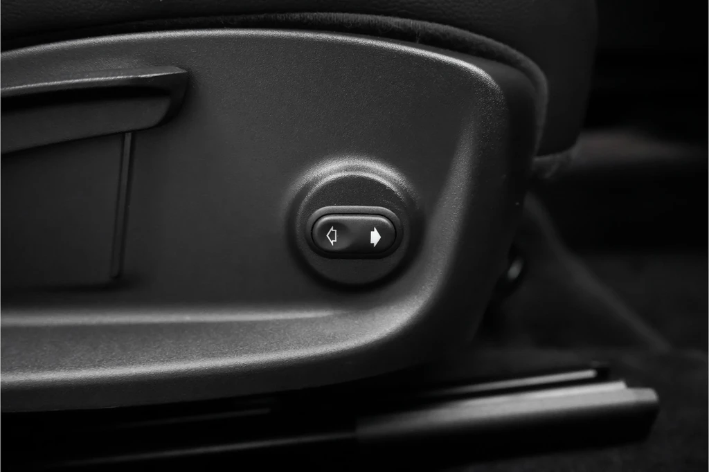 Jaguar I-PACE – foto 33