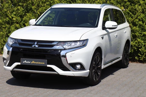 Mitsubishi Outlander 2.0 PHEV 203 Pk🔥 Mitsubishi Outlander 2.0 PHEV 203 PK ⚡ |Rockford Audio CarPlay 📱 | Adaptive Cruise 🚀 | Leder 🛋️ | Camera 📸 | Parelmoer Wit ✨