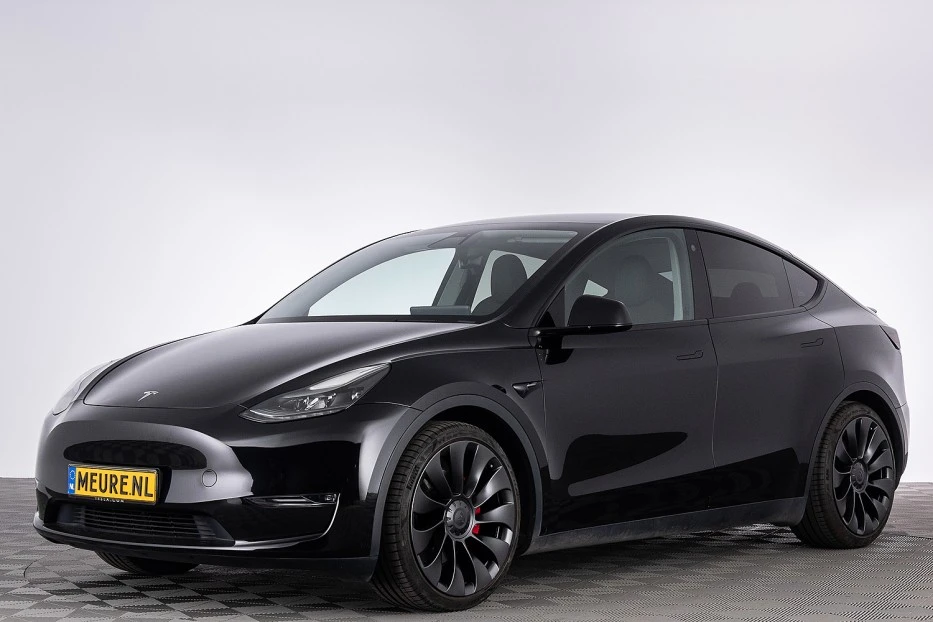 Tesla Model Y – foto 1