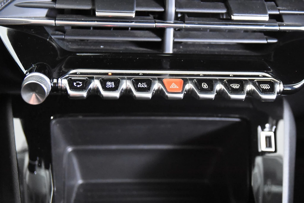 Peugeot 208 – foto 21