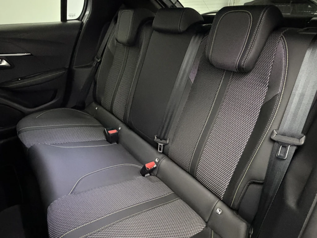 Peugeot e-208 – foto 24