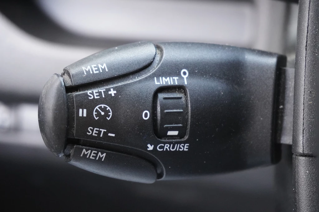 Opel Vivaro – foto 16