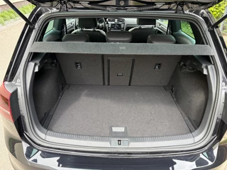 Volkswagen Golf – thumbnail 24