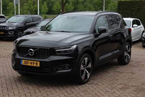 Volvo XC40 1.5 T5 Recharge Inscription / Trekhaak / 360Camera / Leder&Alcantara / 19'' / CarPlay / LED / Dodehoek / DAB / Stoel+Stuurverwarming / ACC