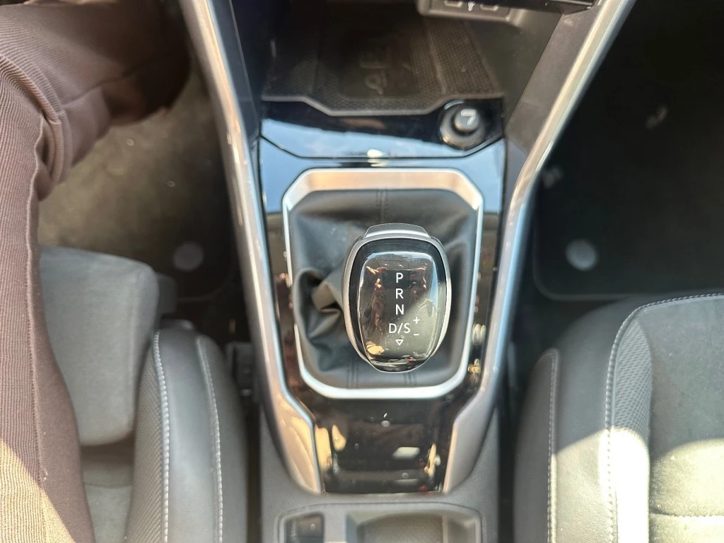 Volkswagen T-Roc – foto 8