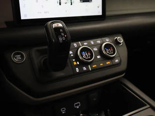 Land Rover Defender – thumbnail 85