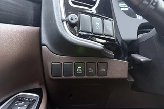 Mitsubishi Outlander – thumbnail 24