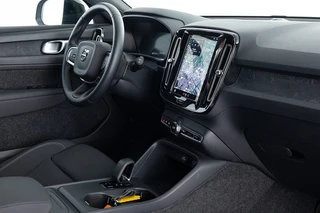 Volvo EX40 – thumbnail 8