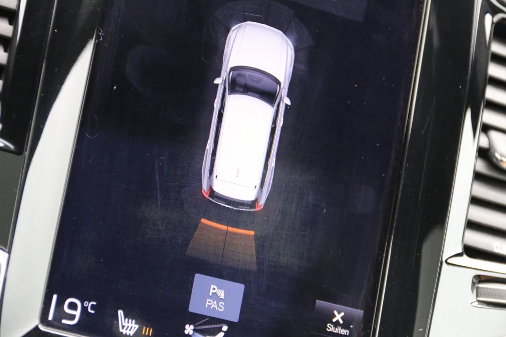 Volvo XC90 – foto 18