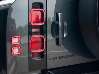 Land Rover Defender – thumbnail 45