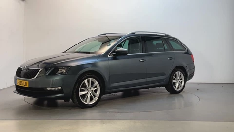 Skoda Octavia Combi 1.5 TSI 150pk DSG Greentech Business Edition Stoelverwarming Navigatie DAB+ App-Connect Trekhaak