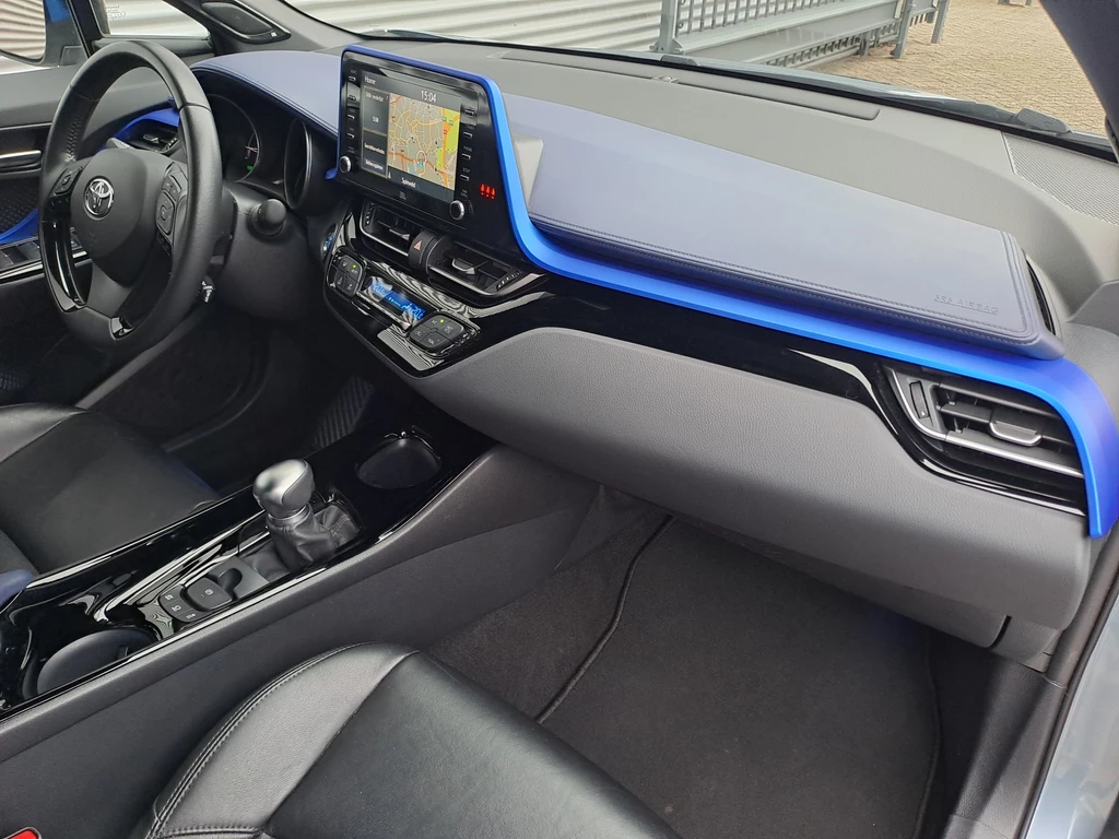 Toyota C-HR – foto 17