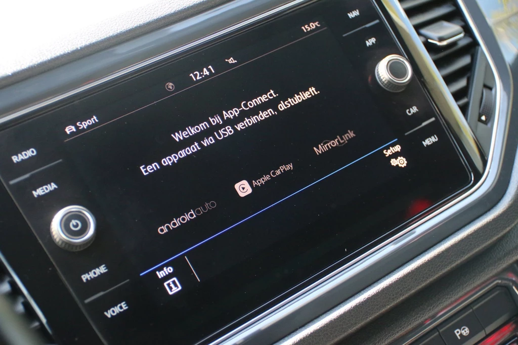 Volkswagen T-Roc – foto 11